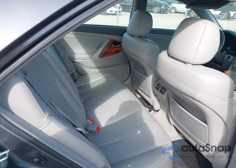 2010 Toyota Camry Xle V6 z USA, uszkodzony, nr VIN 4T1BK3EK6AU606410